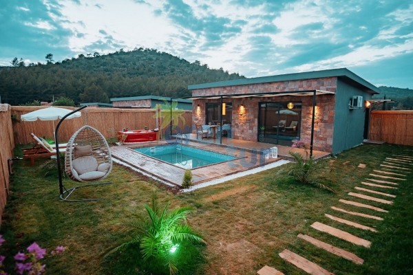 Fethiye Hisarönü Mevkiinde 2 Kişilik Balayı Villası