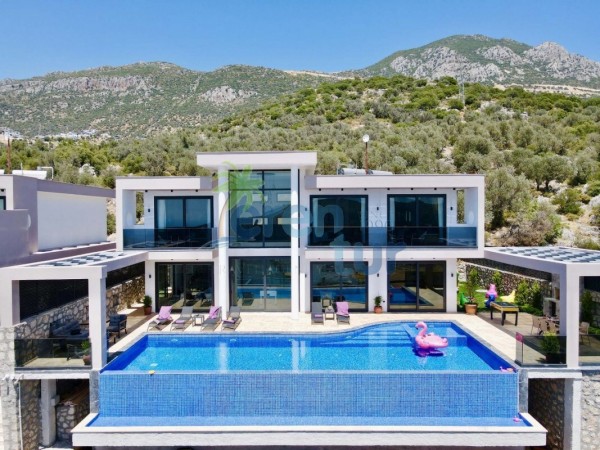 Kalkan Ulugöl Bölgesinde 6 Kişilik Lüks Tatil Villası