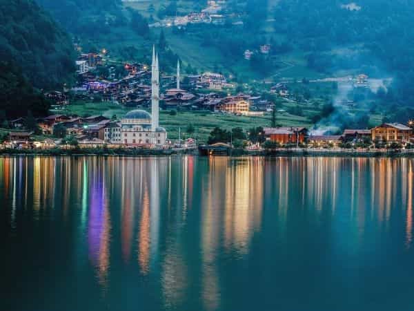 Uçaklı Karlar Altında Karadeniz Ve Batum Turu 3 Gece